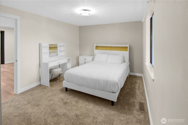 30641 28TH Avenue S, Federal Way, WA 98003