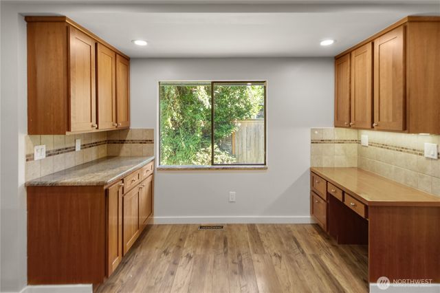 30641 28TH Avenue S, Federal Way, WA 98003
