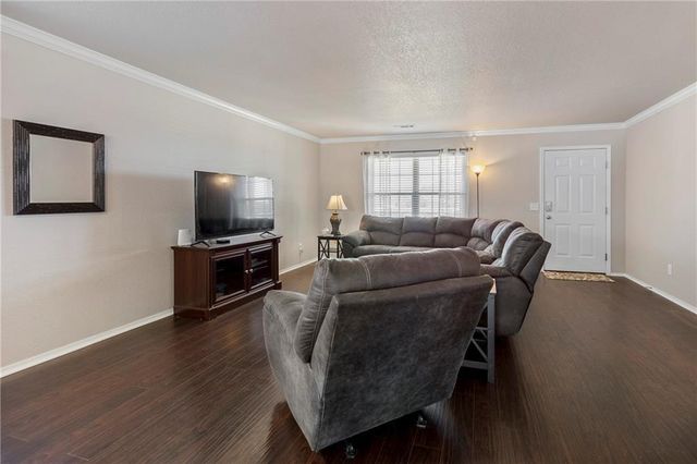 5005 Bay Court, Rogers, AR 72758