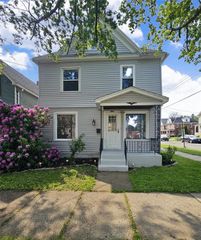 963 W 7TH Street, Erie, PA 16502