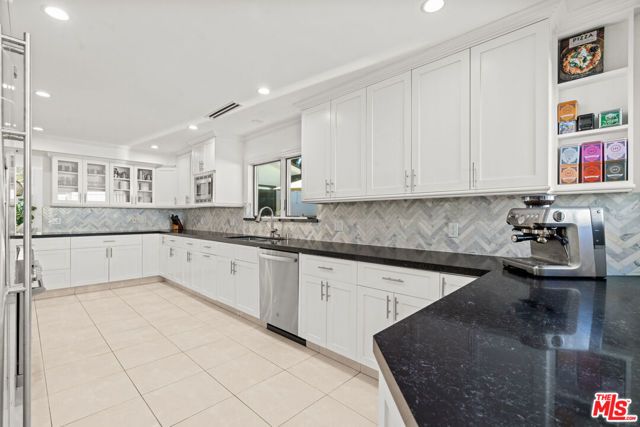 14236 Margate Street, Sherman Oaks, CA 91401