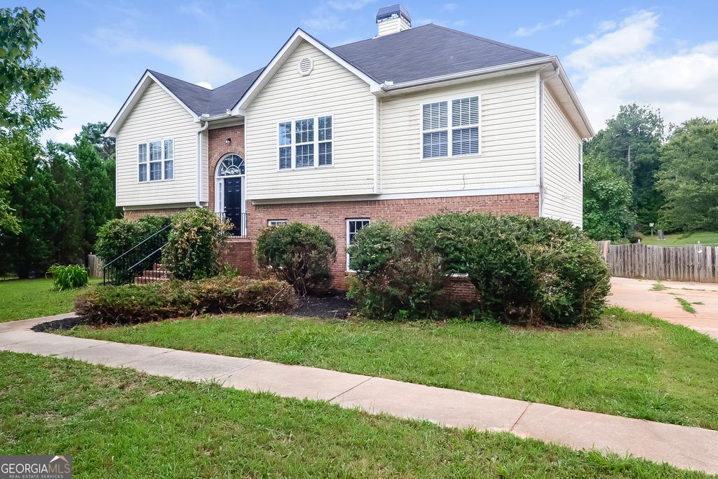 144 Leguin Forest Drive, Locust Grove, GA 30248