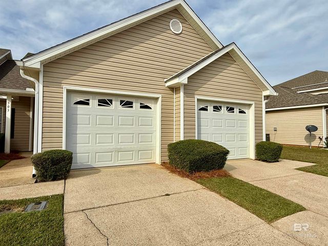 2651 S Juniper Street 303, Foley, AL 36535