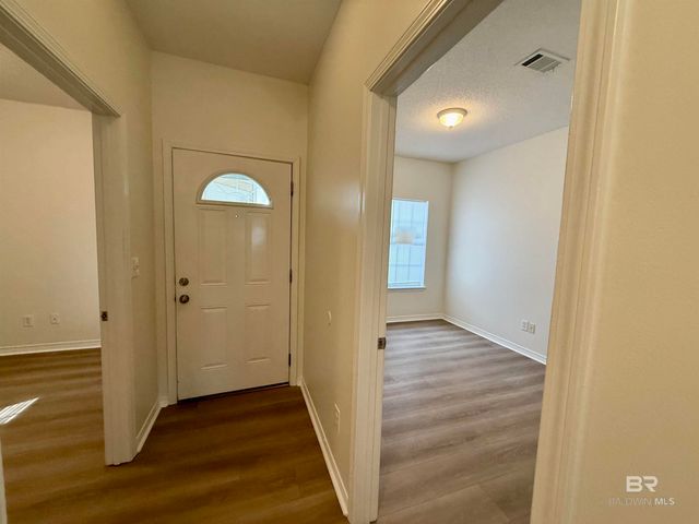 2651 S Juniper Street 303, Foley, AL 36535