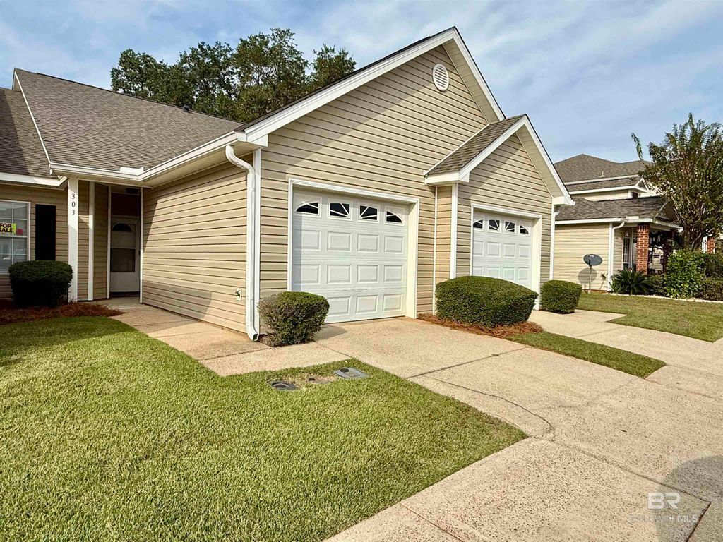 2651 S Juniper Street 303, Foley, AL 36535