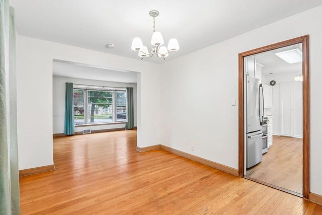 4315 N Wildwood AVENUE, Shorewood, WI 53211