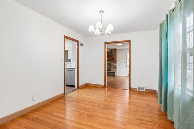 4315 N Wildwood AVENUE, Shorewood, WI 53211