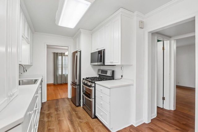 4315 N Wildwood AVENUE, Shorewood, WI 53211
