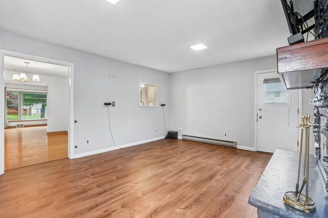 4315 N Wildwood AVENUE, Shorewood, WI 53211
