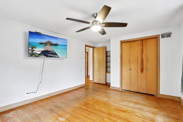 4315 N Wildwood AVENUE, Shorewood, WI 53211