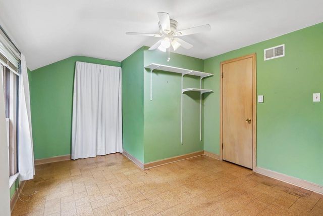 4315 N Wildwood AVENUE, Shorewood, WI 53211