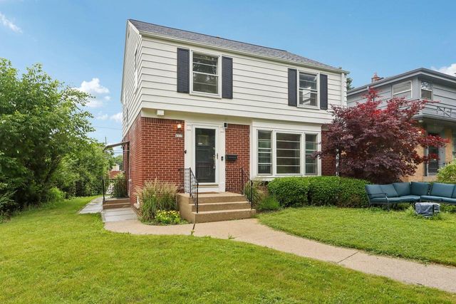 4315 N Wildwood AVENUE, Shorewood, WI 53211