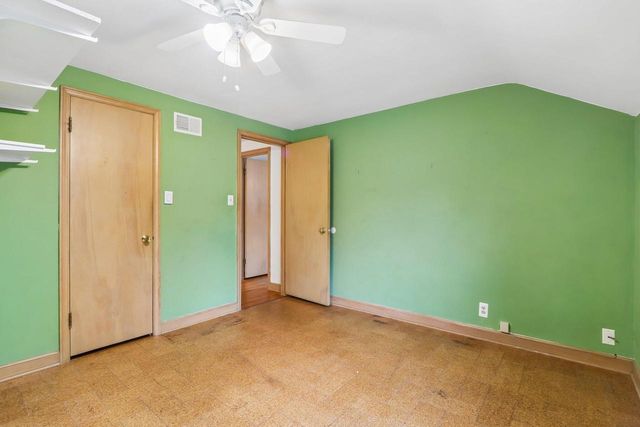 4315 N Wildwood AVENUE, Shorewood, WI 53211