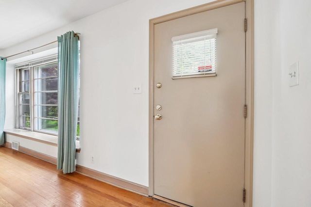4315 N Wildwood AVENUE, Shorewood, WI 53211