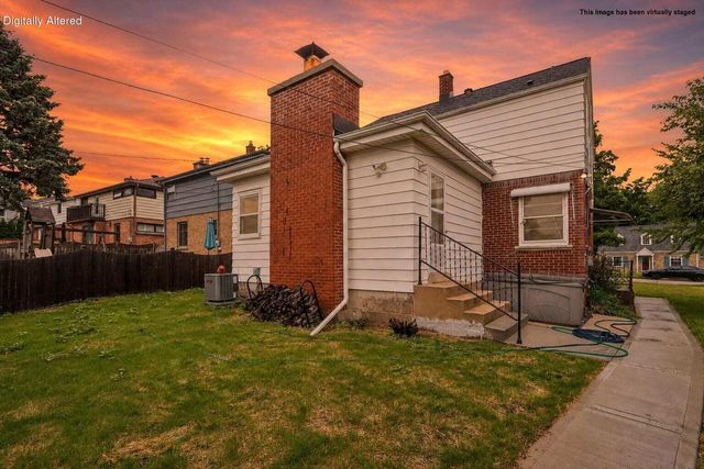 4315 N Wildwood AVENUE, Shorewood, WI 53211