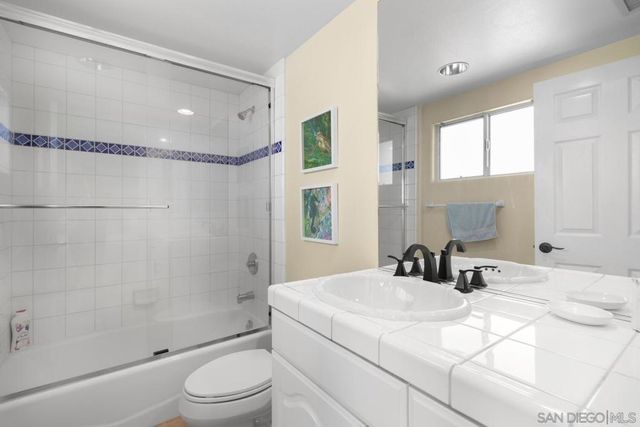 7517 Jerez B, Carlsbad, CA 92009