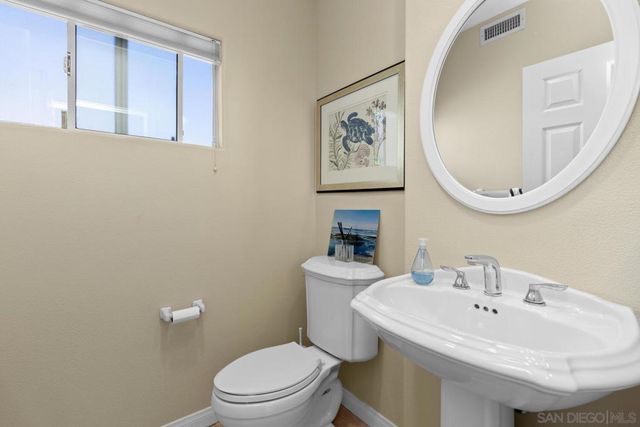 7517 Jerez B, Carlsbad, CA 92009