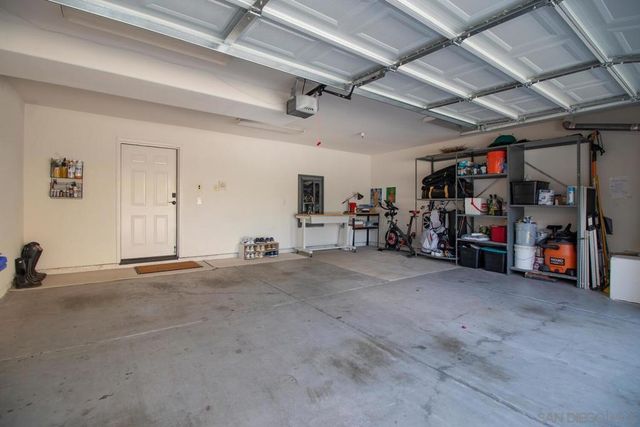 7517 Jerez B, Carlsbad, CA 92009