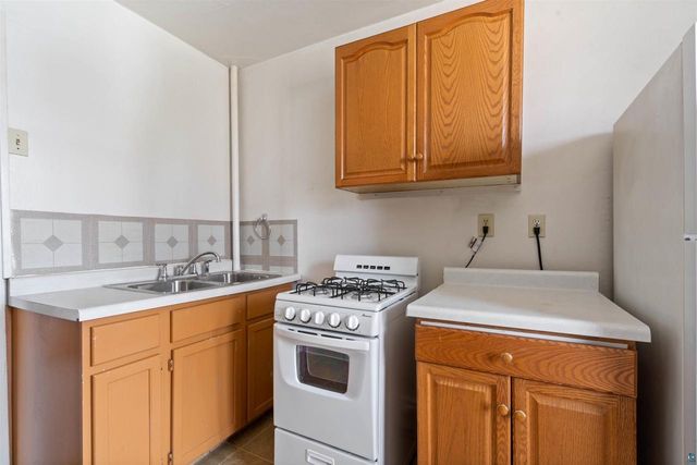 2202 Ogden Ave, Superior, WI 54880