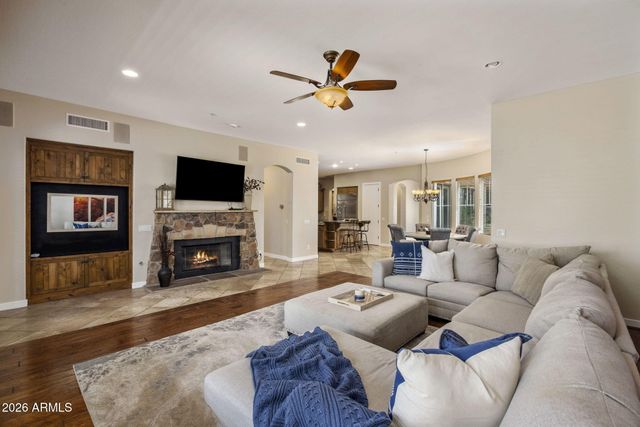 9572 E Mountain Spring Road, Scottsdale, AZ 85255