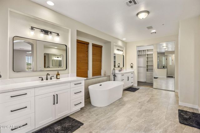 9572 E Mountain Spring Road, Scottsdale, AZ 85255