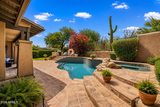 9572 E Mountain Spring Road, Scottsdale, AZ 85255