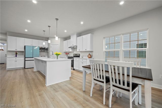 1020 Ashford Court, Columbia Station, OH 44028