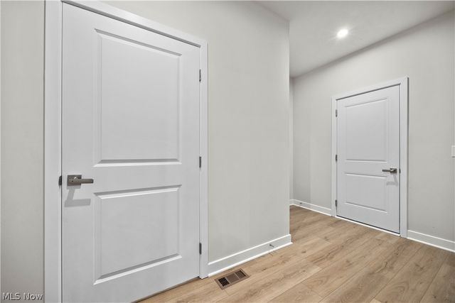 1020 Ashford Court, Columbia Station, OH 44028