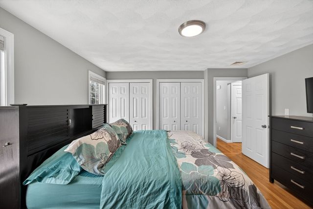 111R Grove Ave, Wilmington, MA 01887
