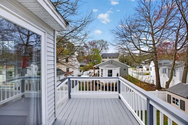 111R Grove Ave, Wilmington, MA 01887