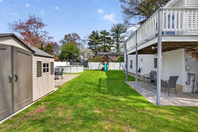 111R Grove Ave, Wilmington, MA 01887