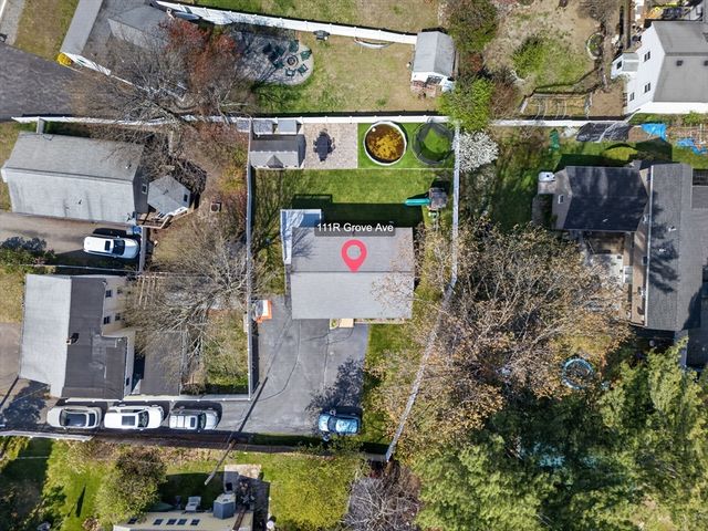 111R Grove Ave, Wilmington, MA 01887