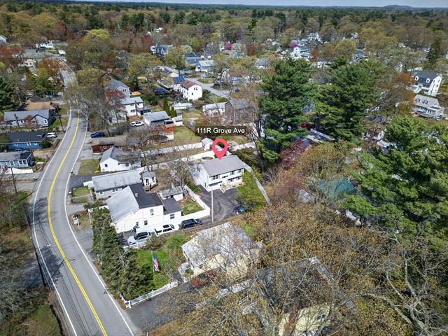 111R Grove Ave, Wilmington, MA 01887