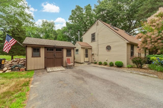 634 Pine St, Bridgewater, MA 02324