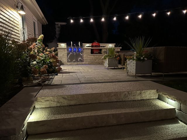 923 Oxford Road, Glen Ellyn, IL 60137