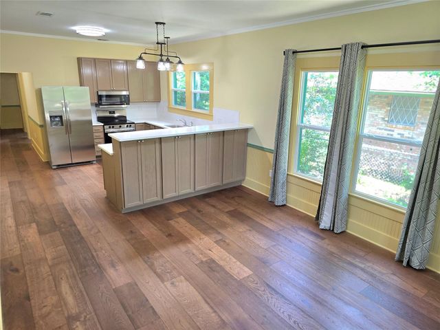 429 N Main ST, Rockdale, TX 76567