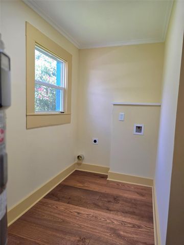 429 N Main ST, Rockdale, TX 76567