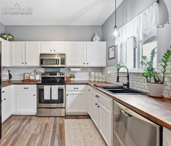 5159 Prairie Grass Lane, Colorado Springs, CO 80922