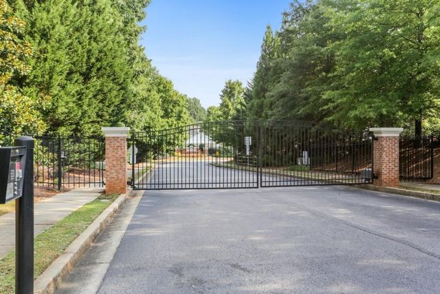1472 Bellsmith Drive, Roswell, GA 30076