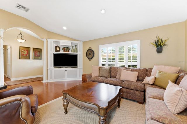 6308 EAGLEBROOK AVENUE, Tampa, FL 33625