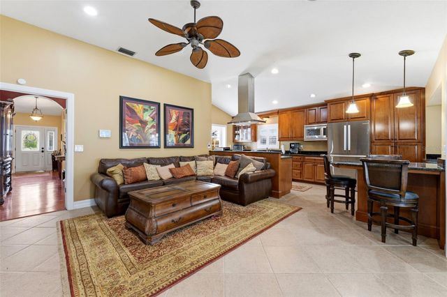 6308 EAGLEBROOK AVENUE, Tampa, FL 33625