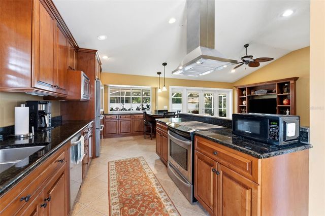 6308 EAGLEBROOK AVENUE, Tampa, FL 33625