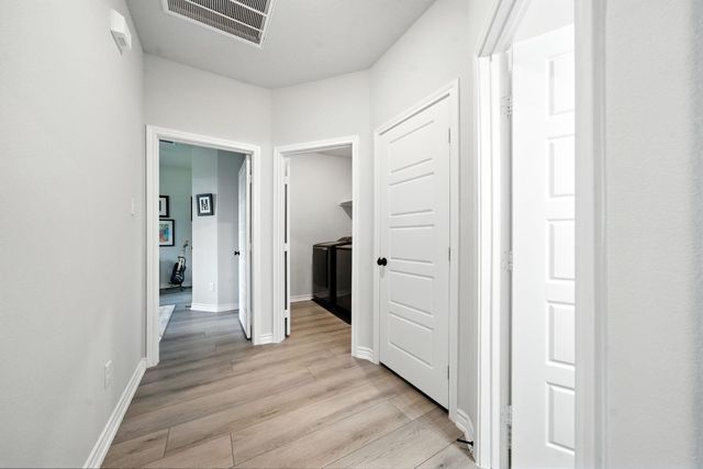 105 Rim Rock RD, Huntsville, TX 77340