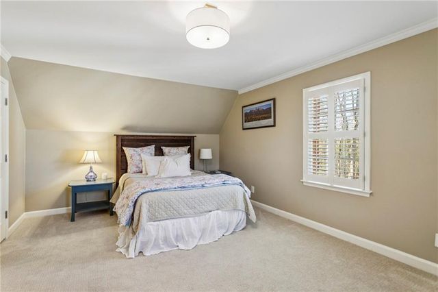 985 Club Commons NE Circle, Brookhaven, GA 30319