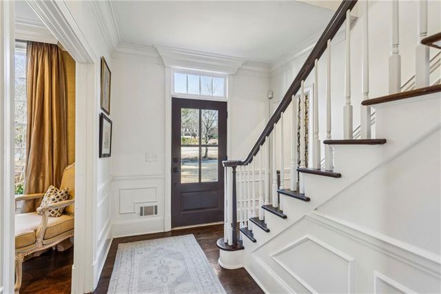 985 Club Commons NE Circle, Brookhaven, GA 30319