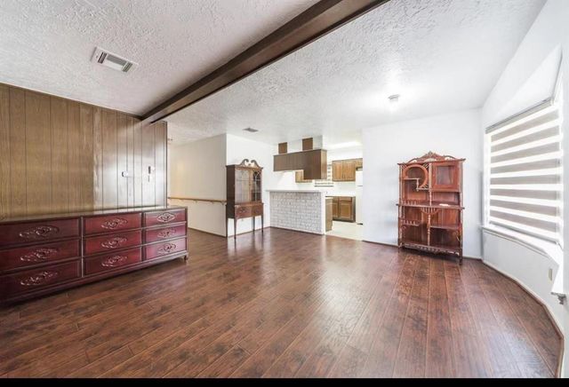 9202 Leader Street, Houston, TX 77036