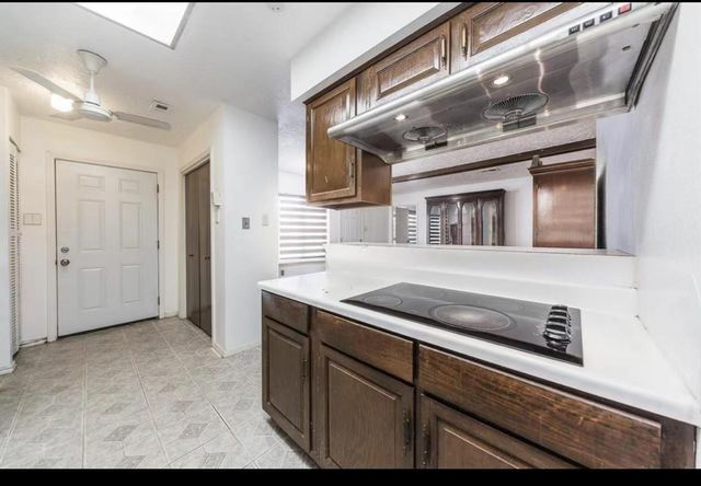 9202 Leader Street, Houston, TX 77036