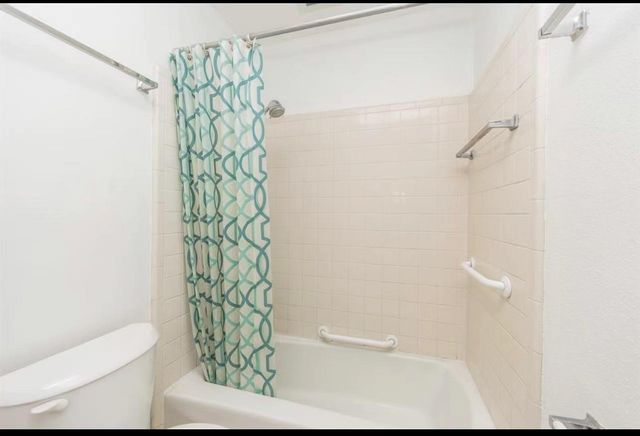 9202 Leader Street, Houston, TX 77036