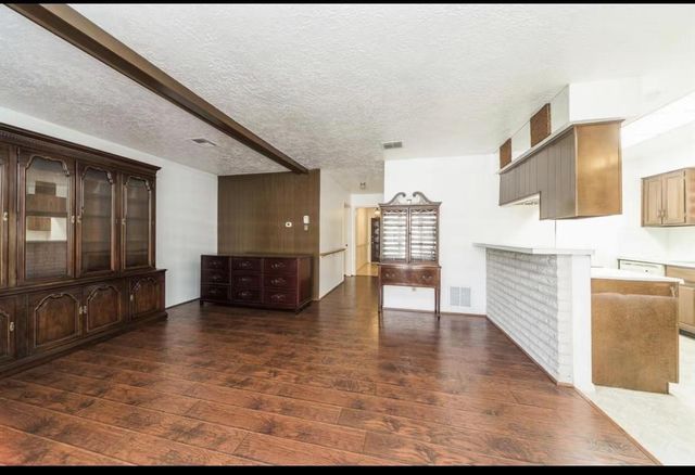 9202 Leader Street, Houston, TX 77036