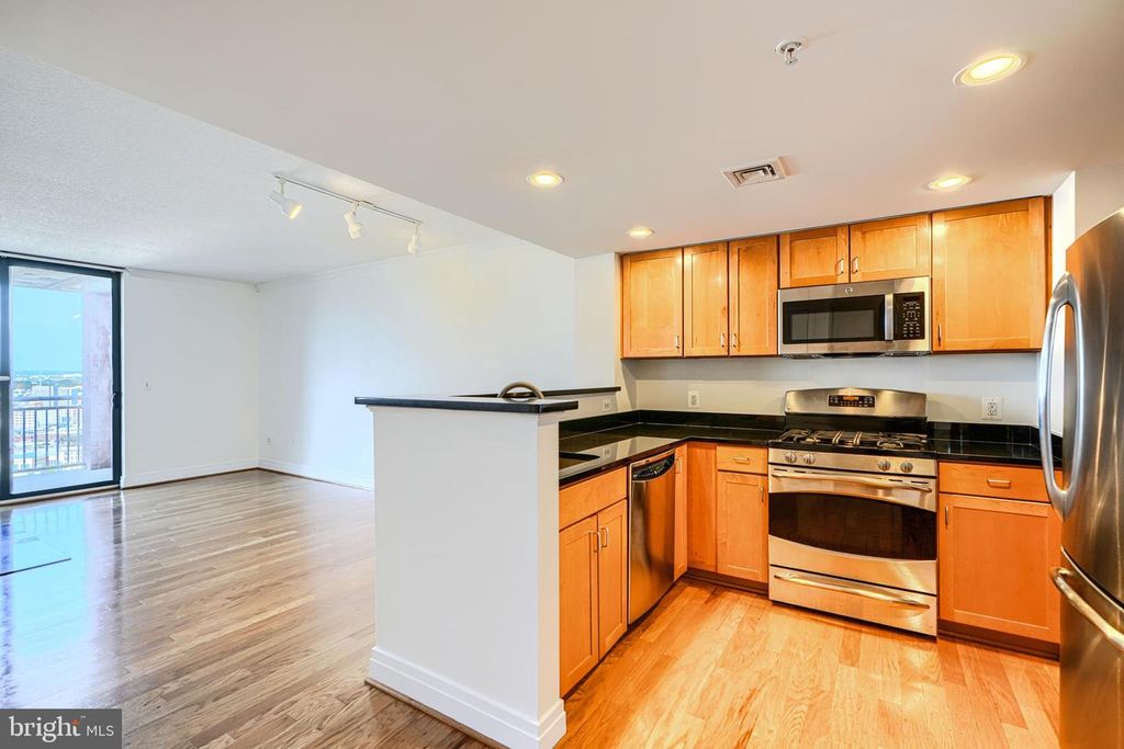 414 WATER ST #2410, Baltimore, MD 21202